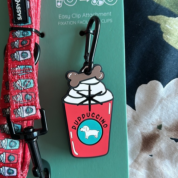 Sassy Woof Leash & Potty Pal Combo - Picture 6 of 9